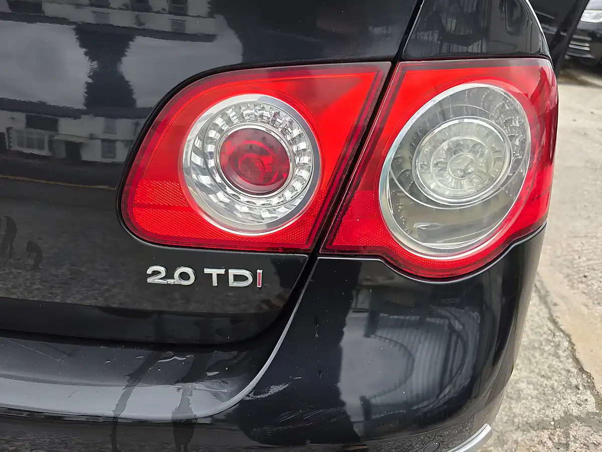 Used 2008 Volkswagen Passat Sport Black - Interior and Exterior details 19