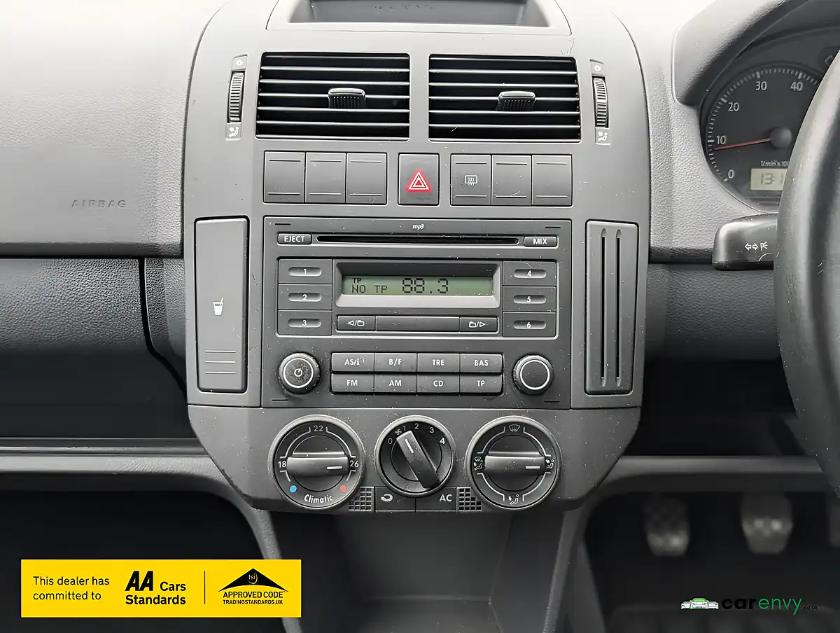 Used 2008 Volkswagen Polo Match Black - Interior and Exterior details 14