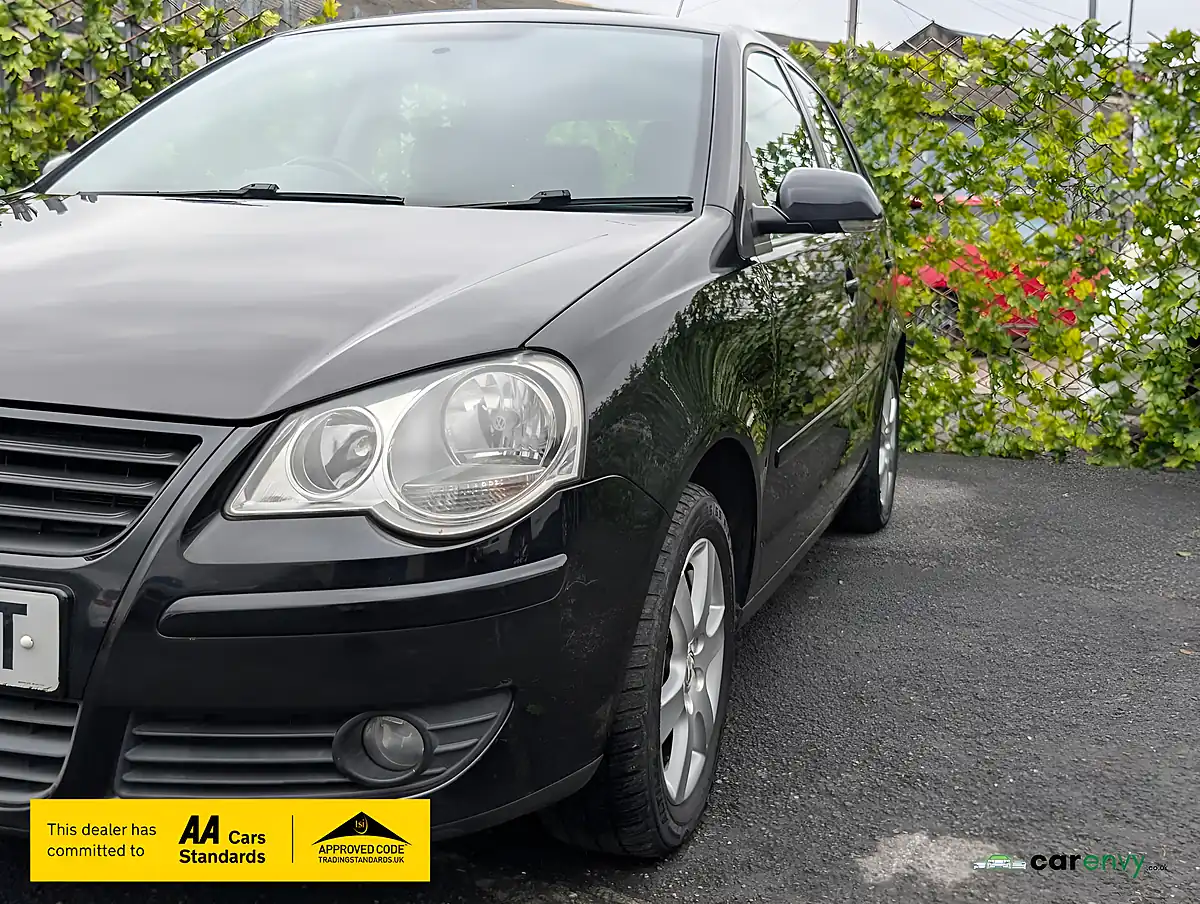 Used 2008 Volkswagen Polo Match Black - Interior and Exterior details 4