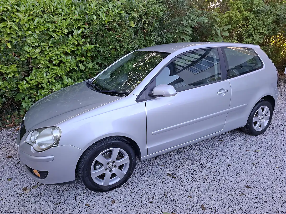 Used 2008 Volkswagen Polo Match Silver - Interior and Exterior details 2
