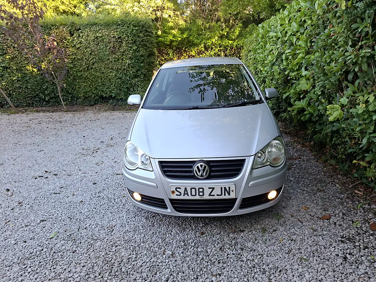 Used 2008 Volkswagen Polo Match Silver - Interior and Exterior details 7