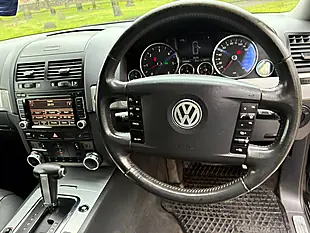 Used 2008 Volkswagen Touareg R50 Black - Interior and Exterior details 12