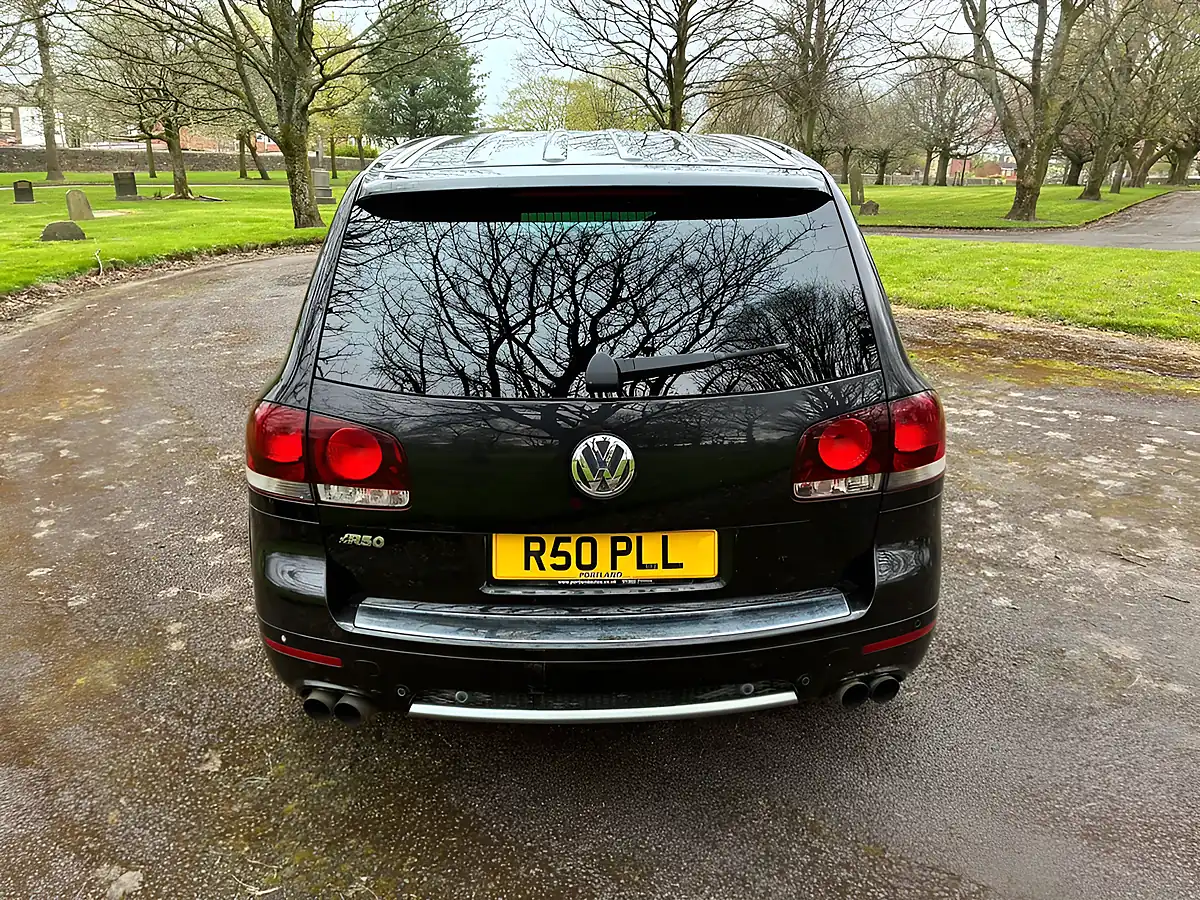 Used 2008 Volkswagen Touareg R50 Black - Interior and Exterior details 18