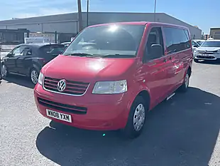 Used 2008 Volkswagen Transporter Shuttle T30 Se Red - Interior and Exterior details 4