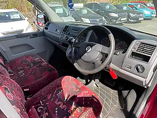 Used 2008 Volkswagen Transporter Shuttle T30 Se Red - Interior and Exterior details 7