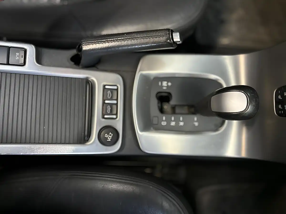 Used 2008 Volvo C70 Se Geartronic Blue - Interior and Exterior details 14