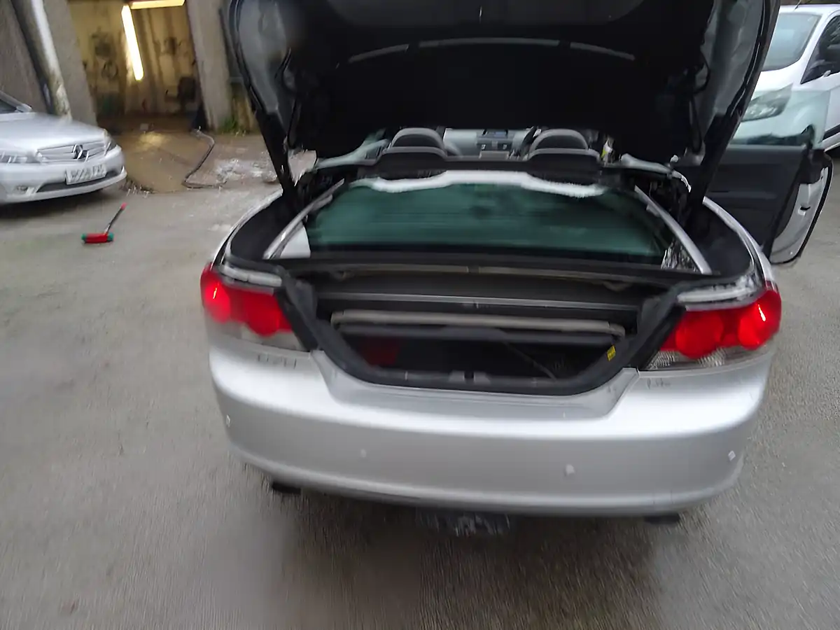 Used 2008 Volvo C70 Sport Silver - Interior and Exterior details 10