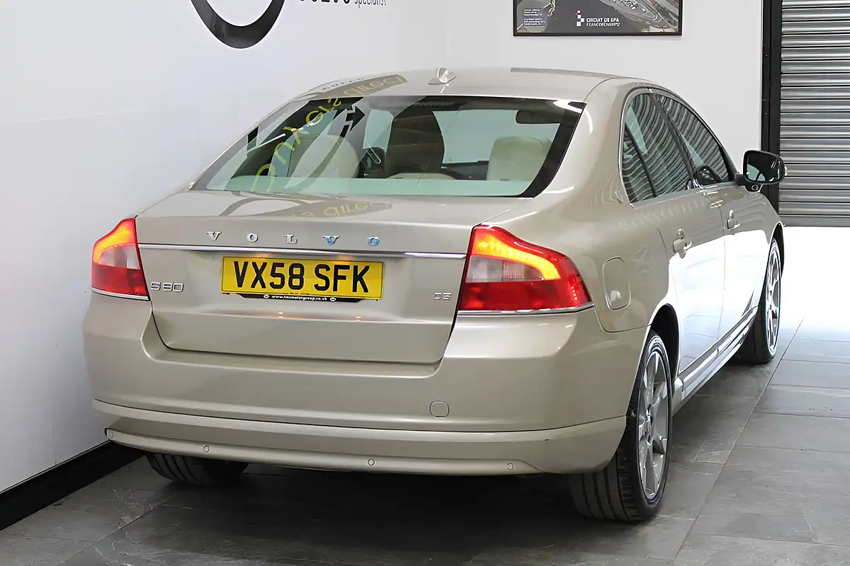 Used 2008 Volvo S80 Executive Gold - Interior and Exterior details 10