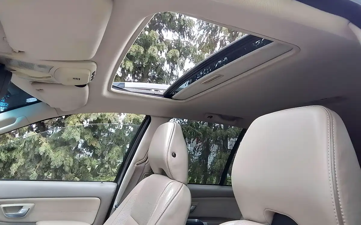 Used 2008 Volvo XC90 Executive Grey - Interior and Exterior details 12