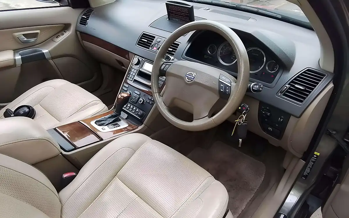 Used 2008 Volvo XC90 Executive Grey - Interior and Exterior details 5