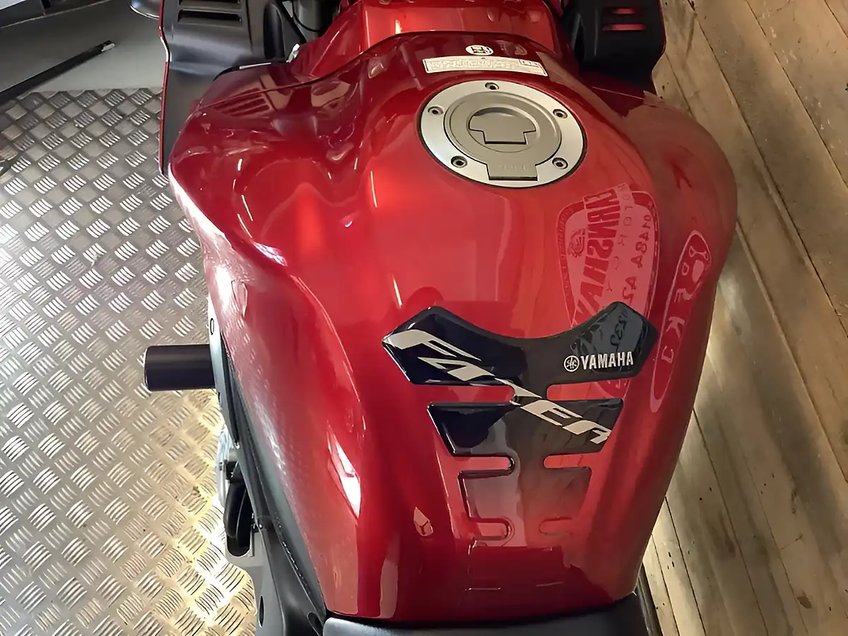 Used 2008 Yamaha Fz FZ1 - Interior and Exterior details 13