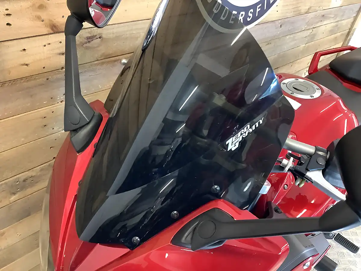 Used 2008 Yamaha Fz FZ1 - Interior and Exterior details 17