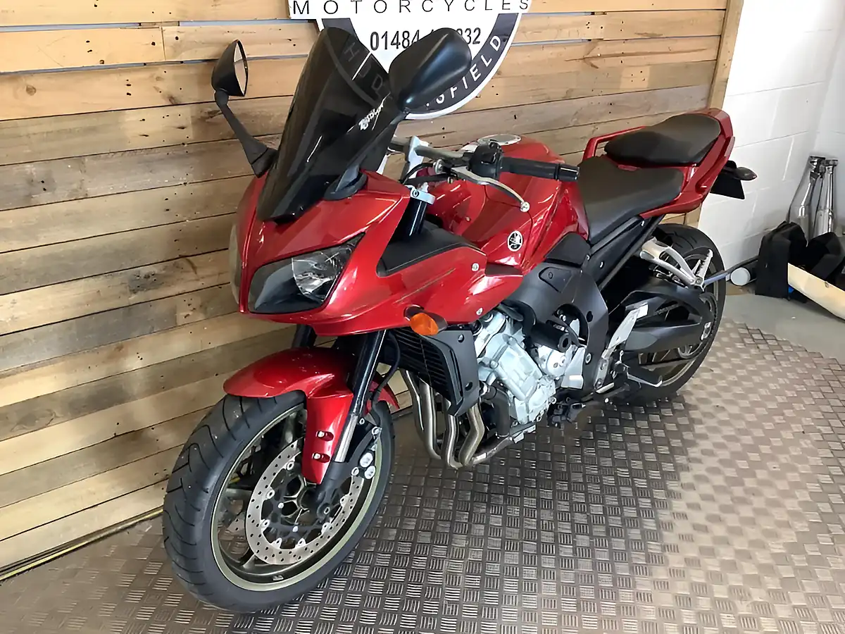 Used 2008 Yamaha Fz FZ1 - Interior and Exterior details 3