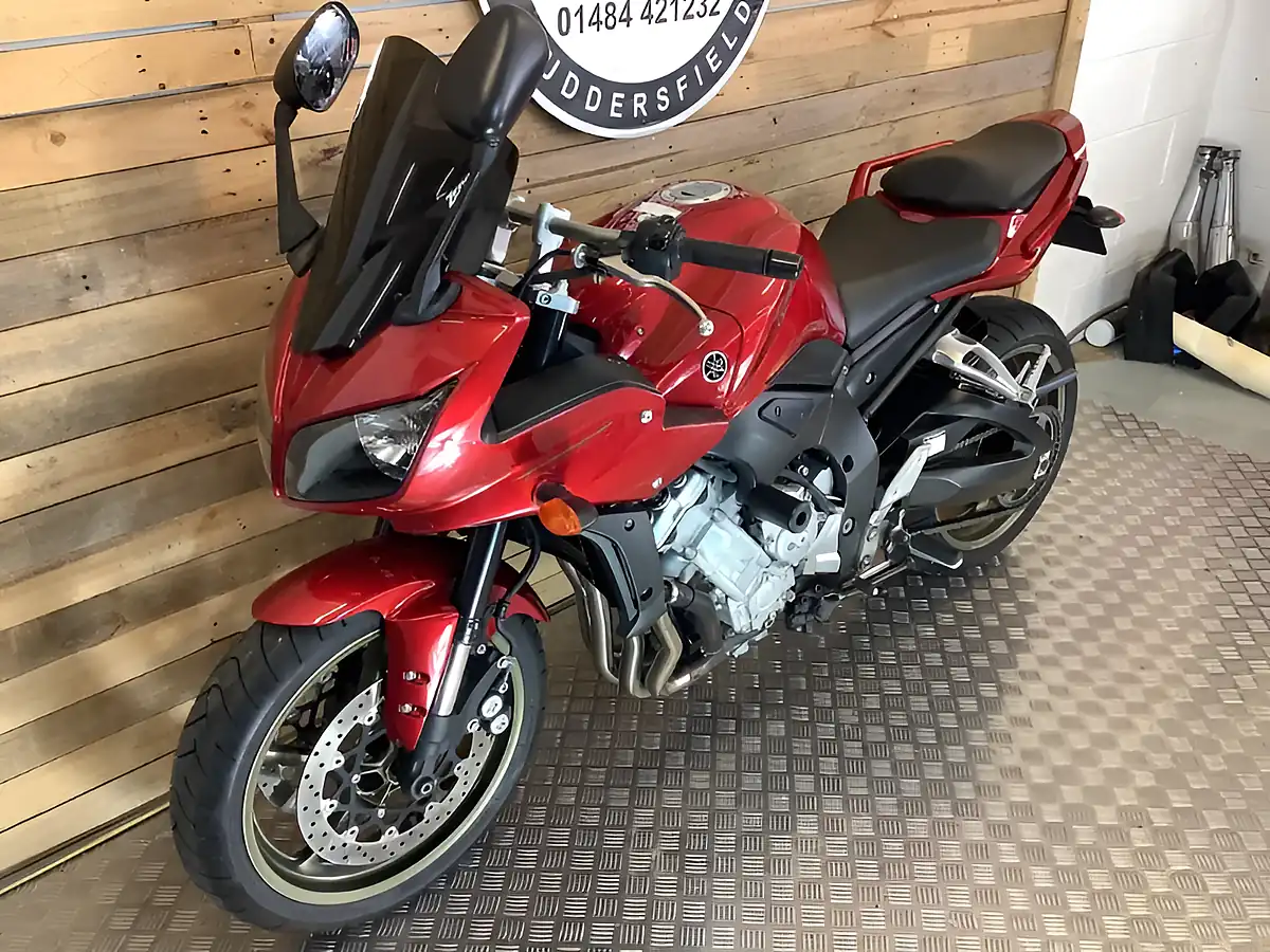 Used 2008 Yamaha Fz FZ1 - Interior and Exterior details 7