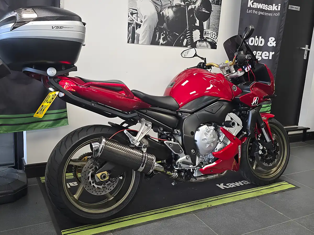 Used 2008 Yamaha FZ1 Fazer Red - Interior and Exterior details 3