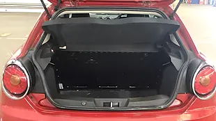 Used 2009 Alfa Romeo Mito Lusso Red - Interior and Exterior details 7
