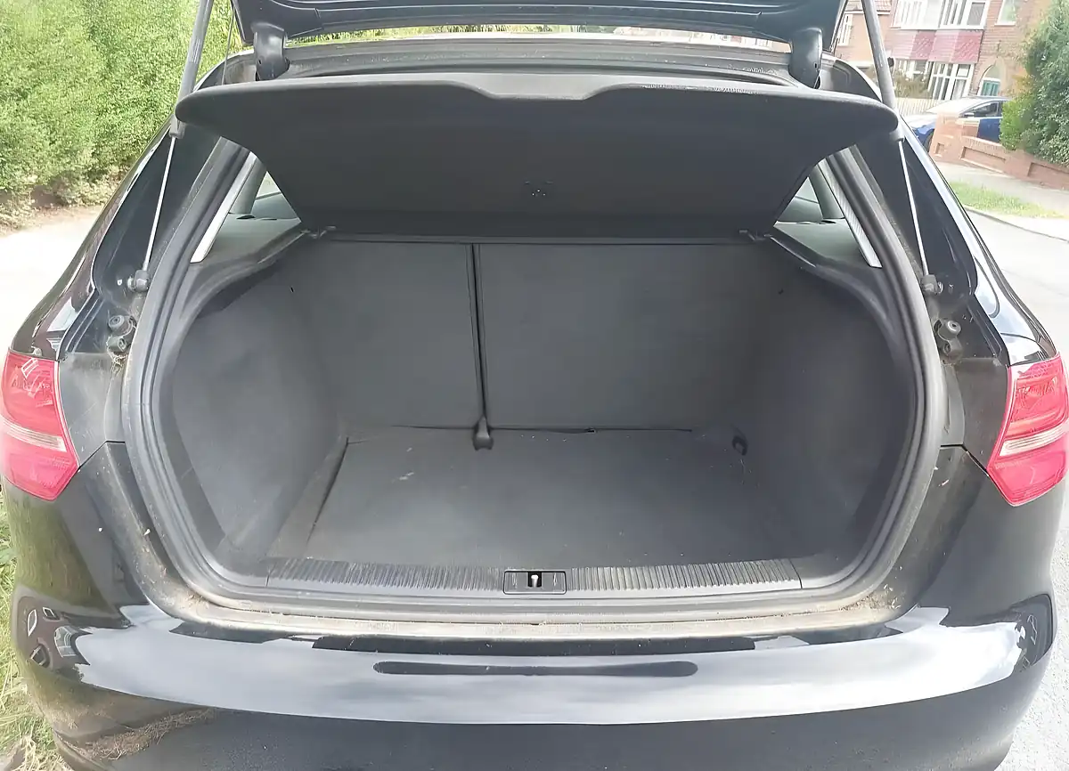 Used 2009 Audi A3 Sportback Black - Interior and Exterior details 7