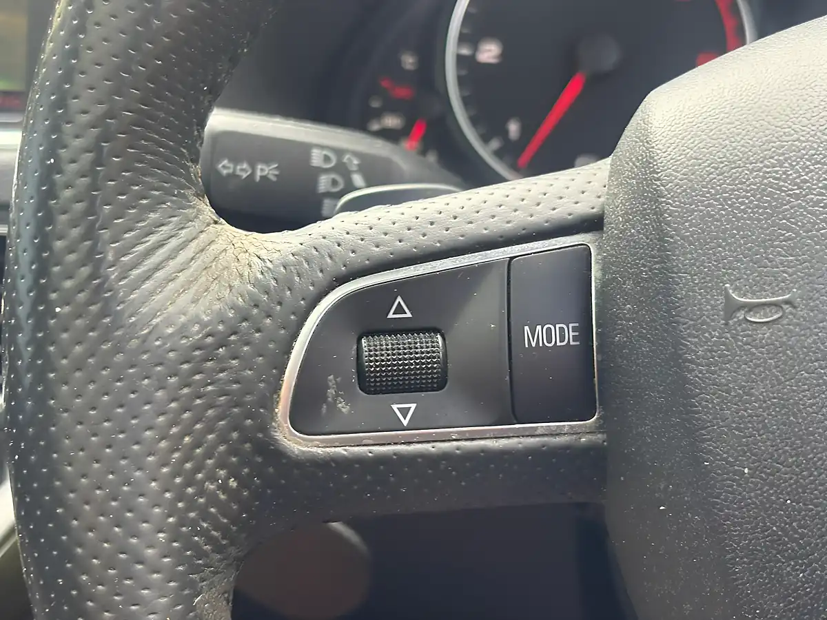 Used 2009 Audi Q5 S Line Silver - Interior and Exterior details 12