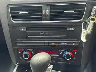 Used 2009 Audi Q5 S Line Silver - Interior and Exterior details 15