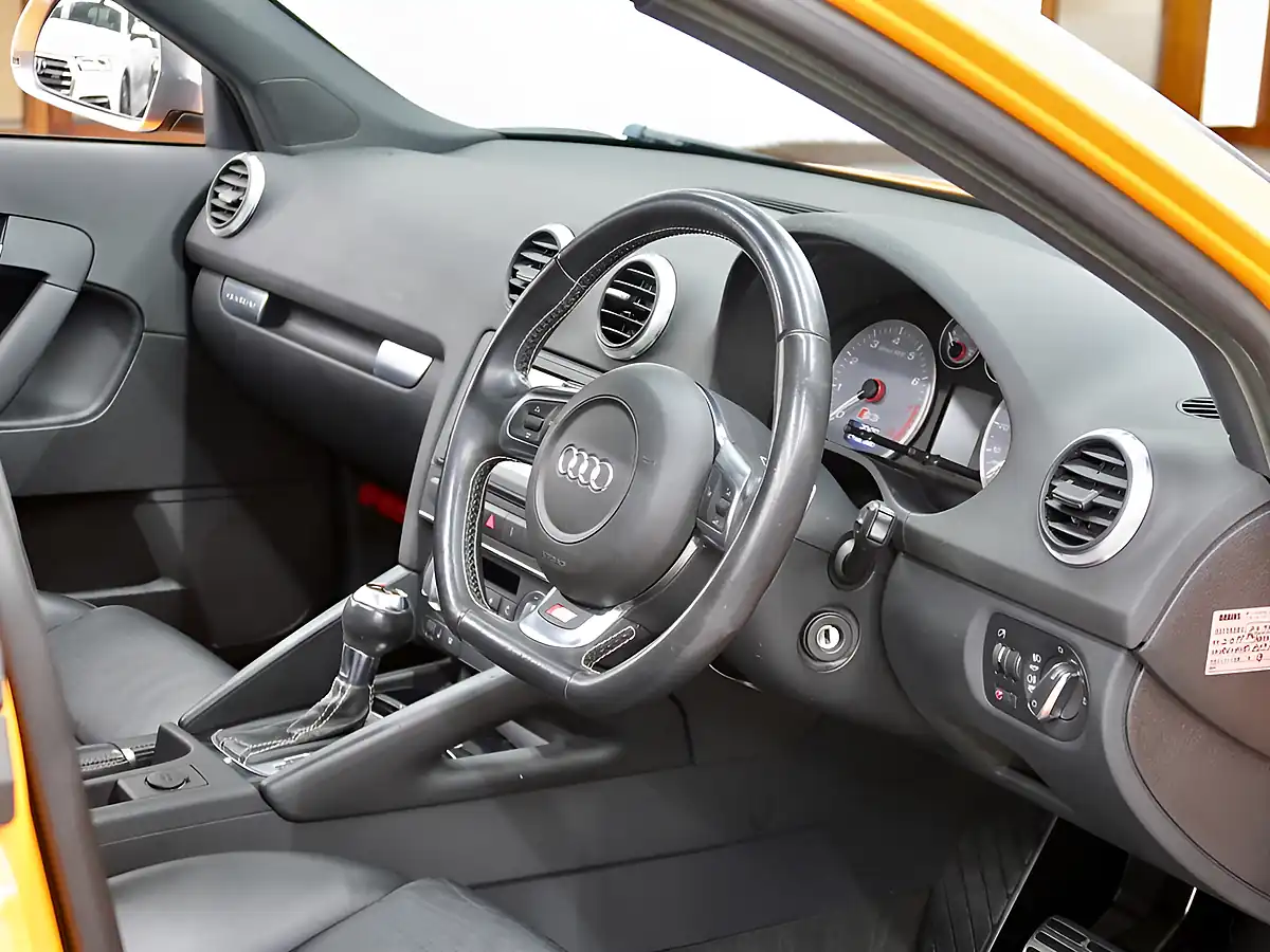 Used 2009 Audi S3 Sportback Solar Orange - Interior and Exterior details 16