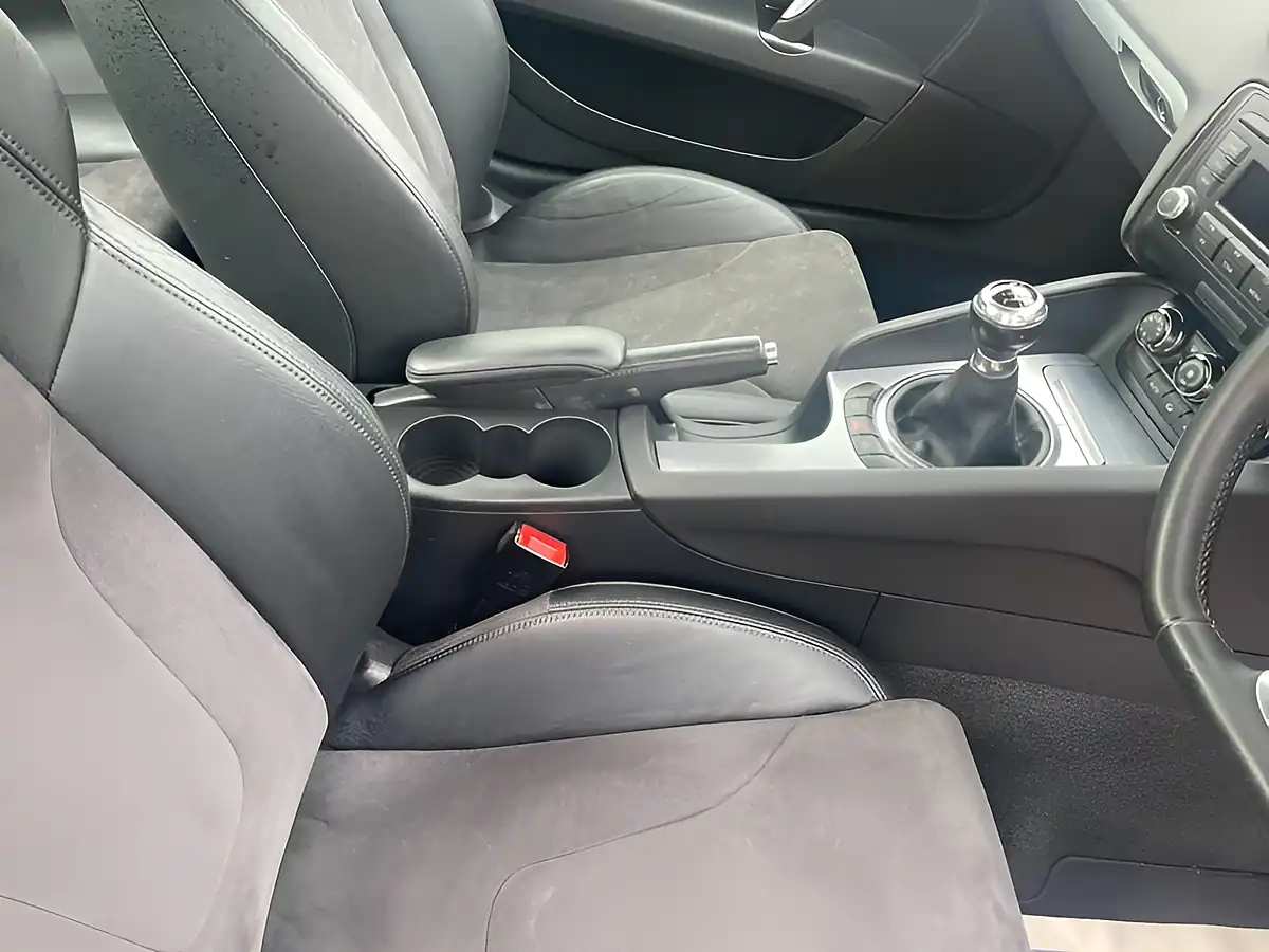 Used 2009 Audi Tt Quattro Silver - Interior and Exterior details 13