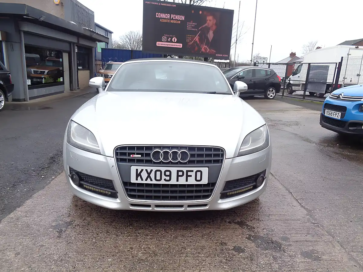 Used 2009 Audi Tt Roadster S Tronic Euro 4 Silver - Interior and Exterior details 3