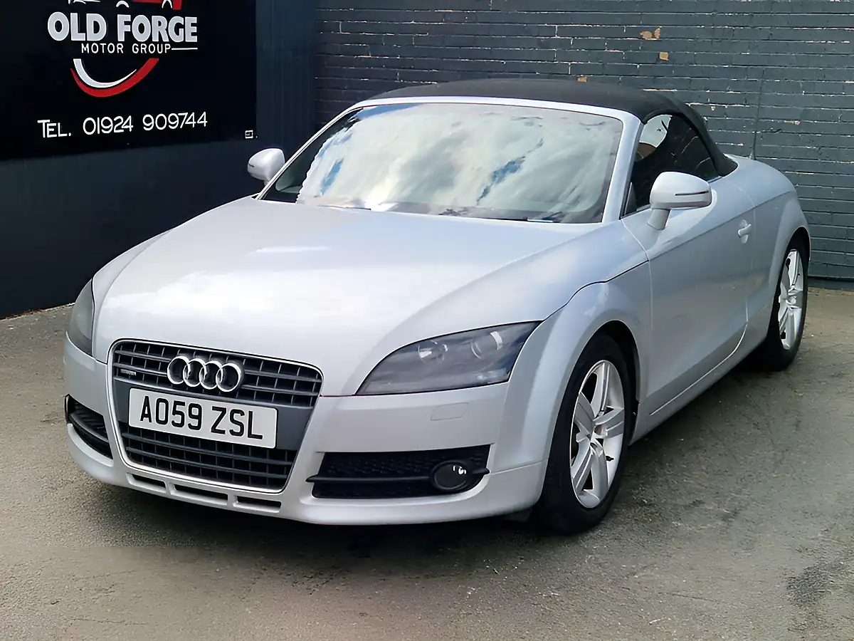 Used 2009 Audi Tt Roadster Silver - Interior and Exterior details 11