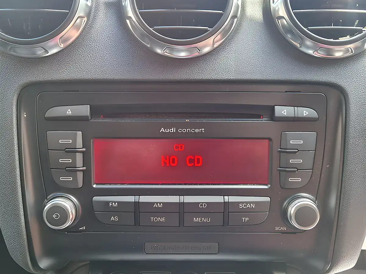 Used 2009 Audi Tt Roadster Silver - Interior and Exterior details 18
