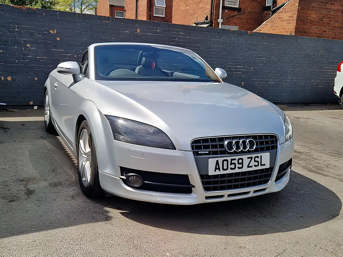 Used 2009 Audi Tt Roadster Silver - Interior and Exterior details 3