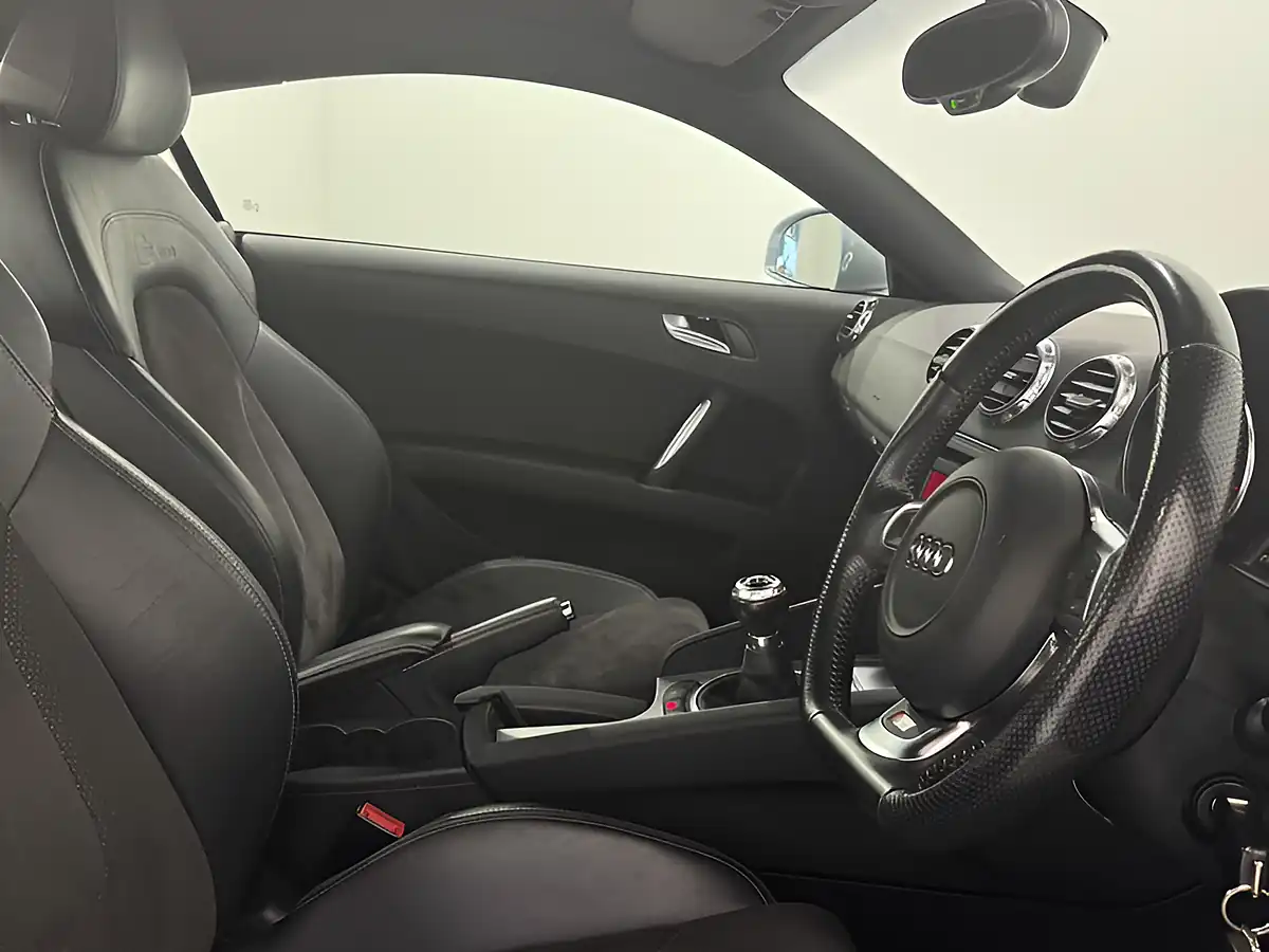 Used 2009 Audi Tt S Line Silver - Interior and Exterior details 10