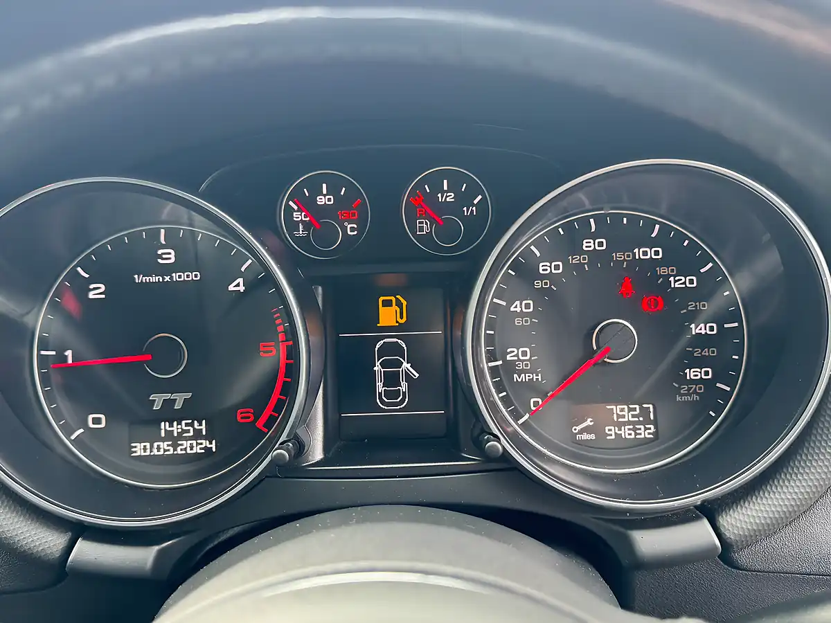 Used 2009 Audi Tt S Line Silver - Interior and Exterior details 18