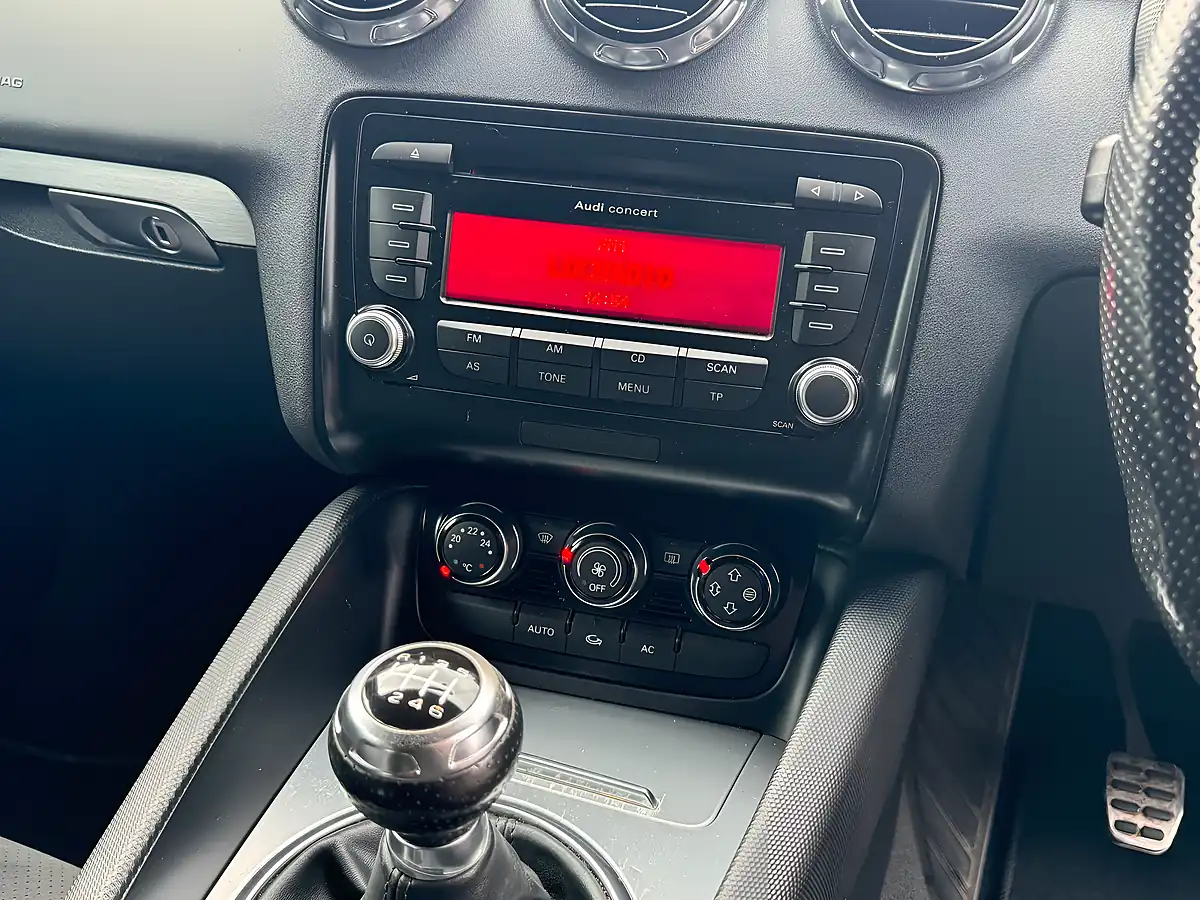 Used 2009 Audi Tt S Line Silver - Interior and Exterior details 19
