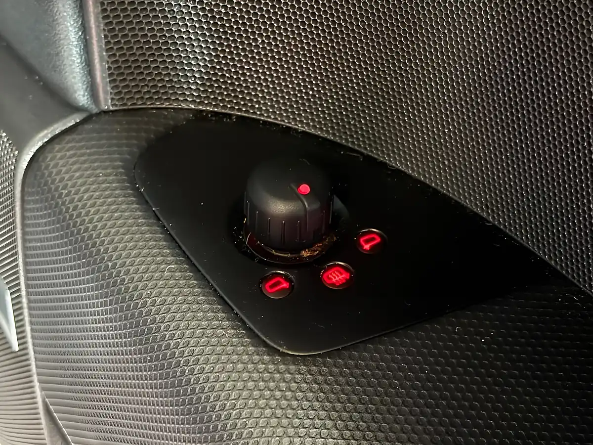 Used 2009 Audi Tt S Line Special Edition Red - Interior and Exterior details 15