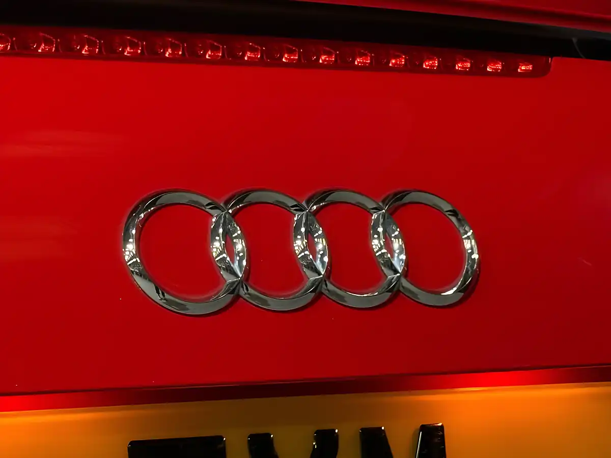 Used 2009 Audi Tt S Line Special Edition Red - Interior and Exterior details 17