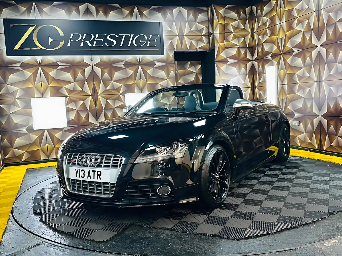 Used 2009 Audi Tts Roadster Black - Interior and Exterior details 15