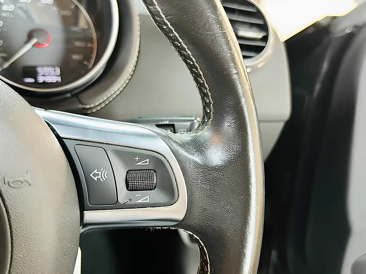 Used 2009 Audi Tts Roadster Black - Interior and Exterior details 18