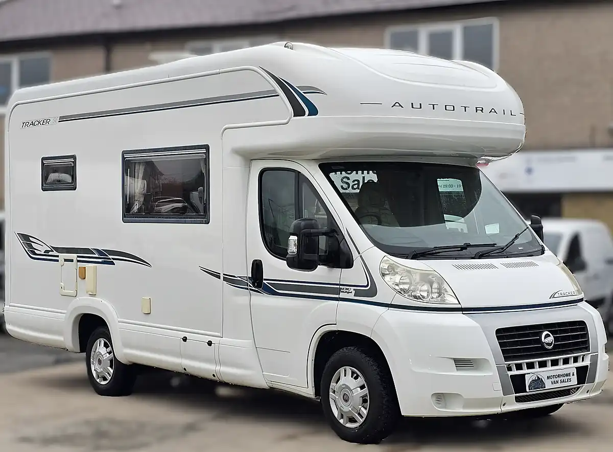 Used 2009 Autotrail Tracker Se Eks White - Interior and Exterior details 2
