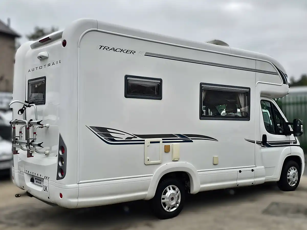 Used 2009 Autotrail Tracker Se Eks White - Interior and Exterior details 6