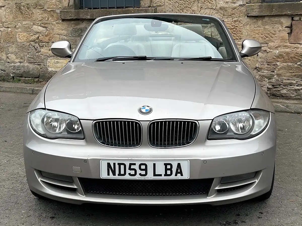 Used 2009 BMW 1 Series Se Silver - Interior and Exterior details 11