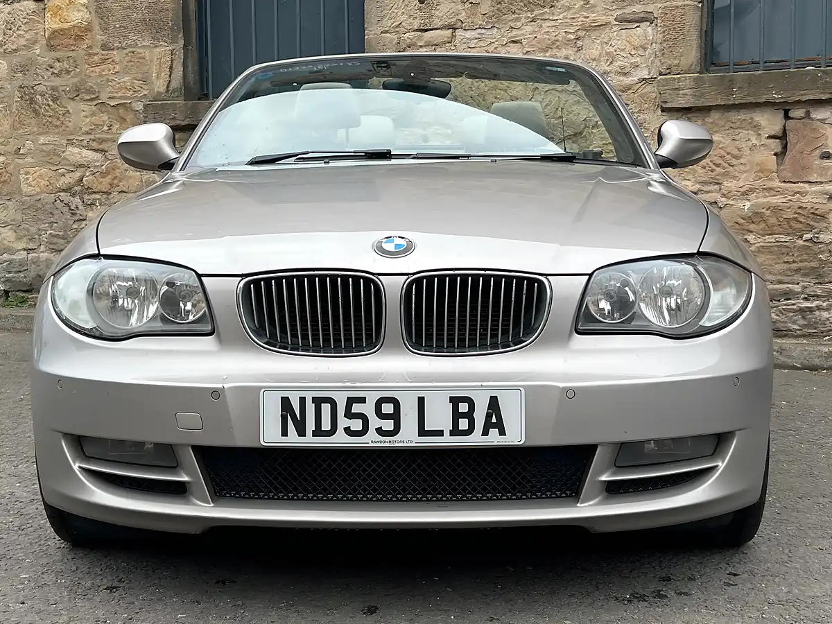 Used 2009 BMW 1 Series Se Silver - Interior and Exterior details 12
