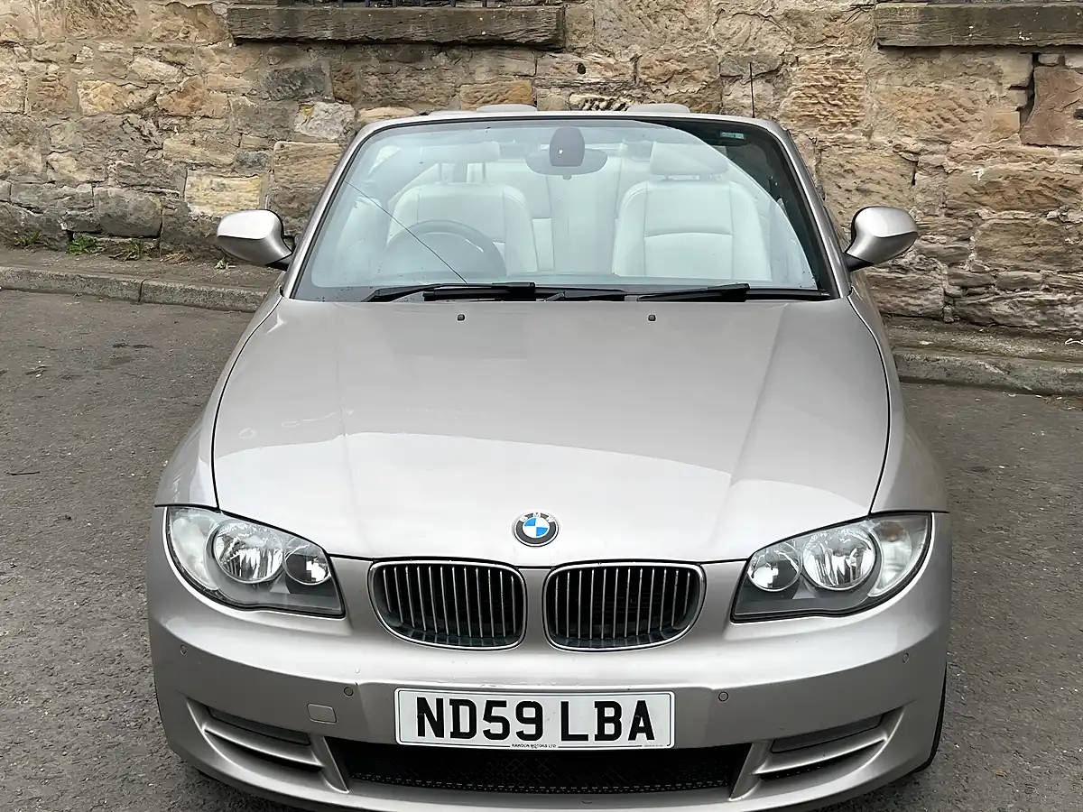 Used 2009 BMW 1 Series Se Silver - Interior and Exterior details 13