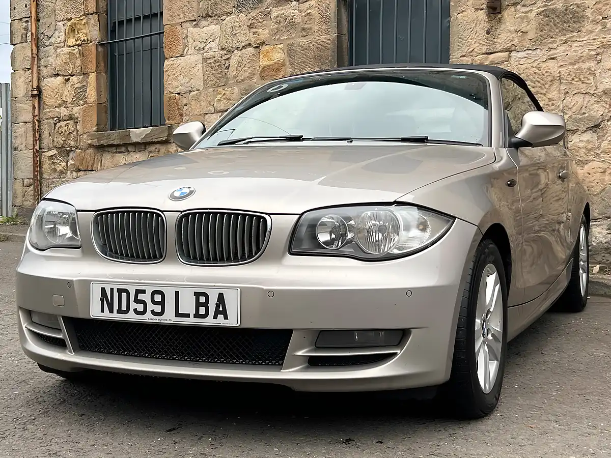 Used 2009 BMW 1 Series Se Silver - Interior and Exterior details 15