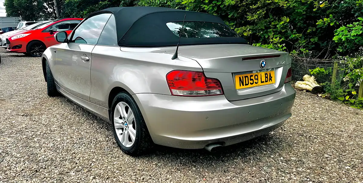 Used 2009 BMW 1 Series Se Silver - Interior and Exterior details 4