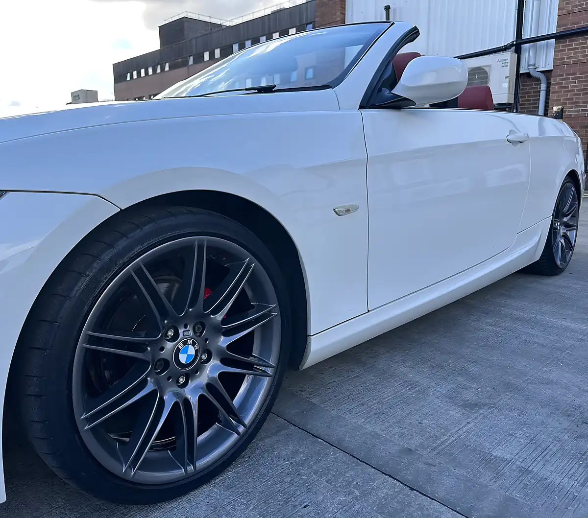 Used 2009 BMW 3 Series M Sport White - Interior and Exterior details 11