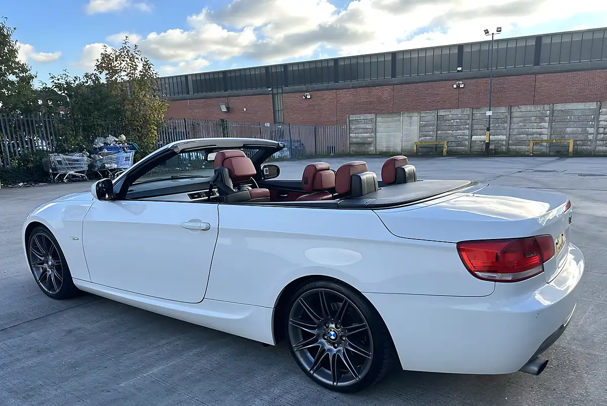 Used 2009 BMW 3 Series M Sport White - Interior and Exterior details 6