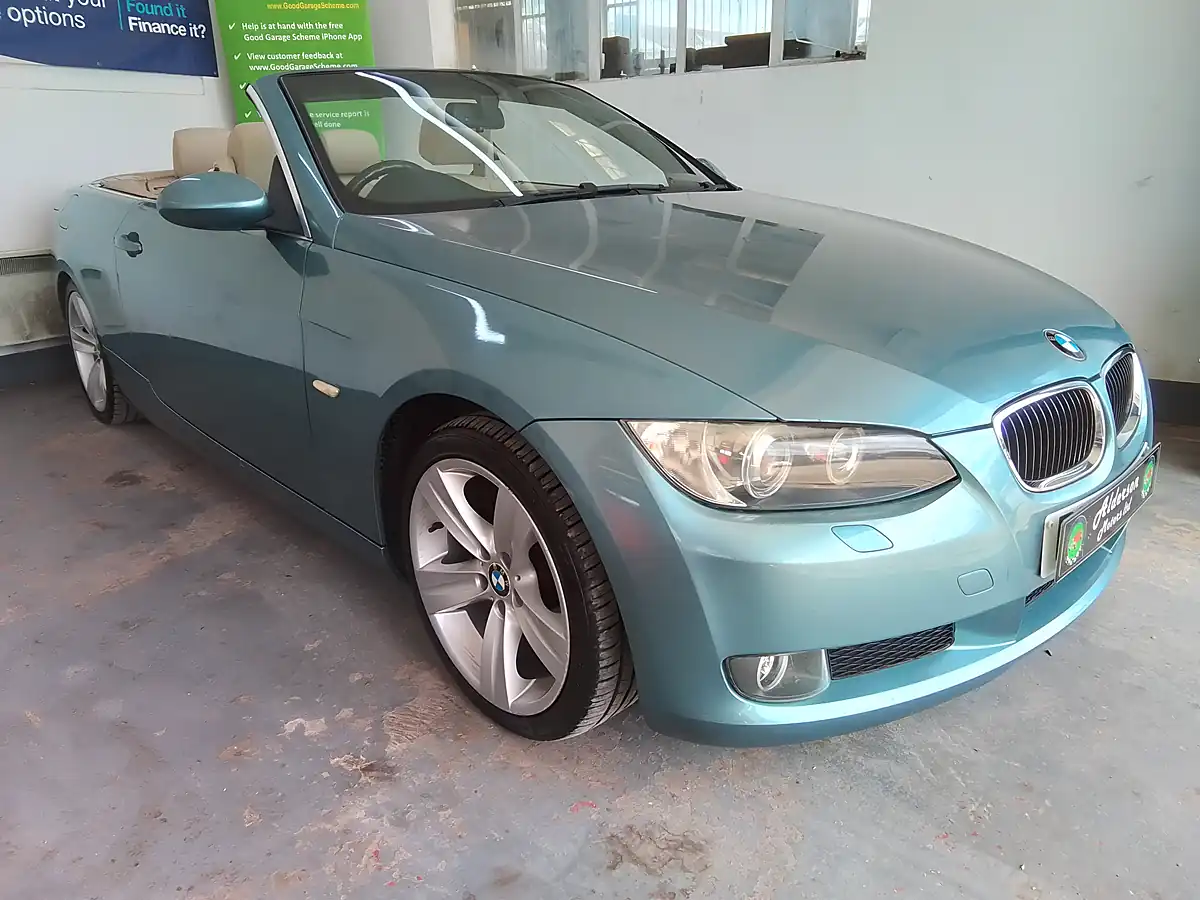 Used 2009 BMW 3 Series Se Atlantic Blue - Interior and Exterior details 2