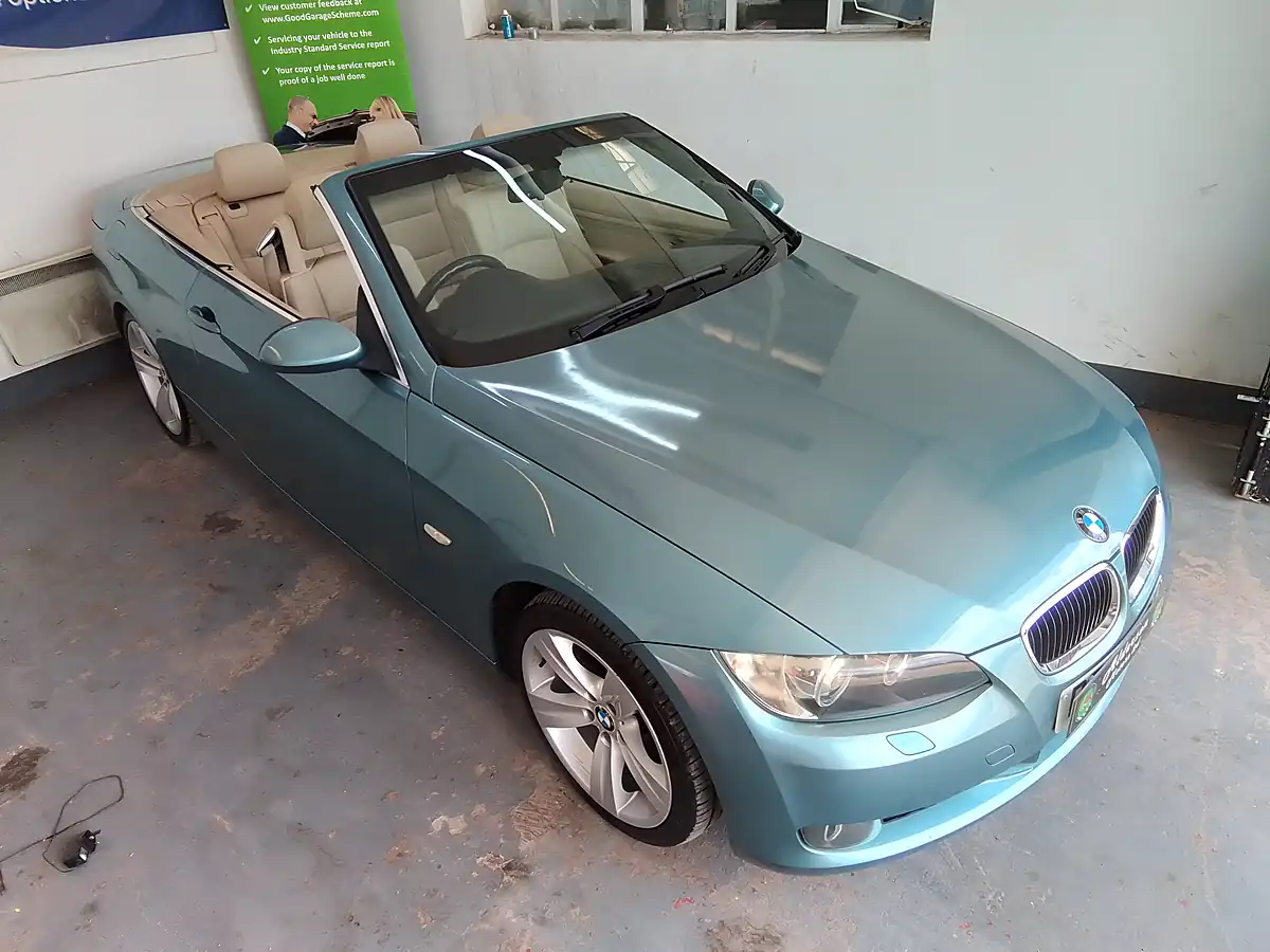 Used 2009 BMW 3 Series Se Atlantic Blue - Interior and Exterior details 4
