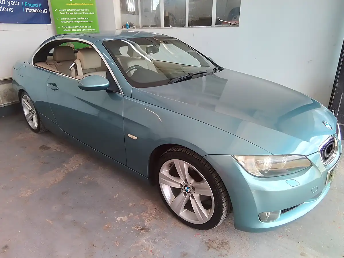 Used 2009 BMW 3 Series Se Atlantic Blue - Interior and Exterior details 5