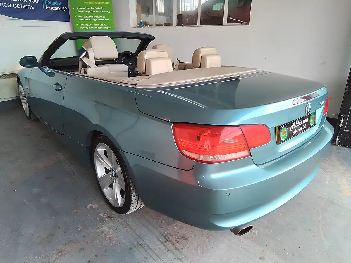 Used 2009 BMW 3 Series Se Atlantic Blue - Interior and Exterior details 8