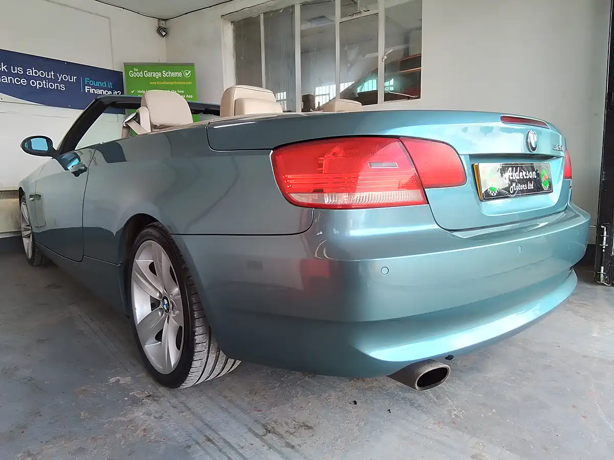 Used 2009 BMW 3 Series Se Atlantic Blue - Interior and Exterior details 9